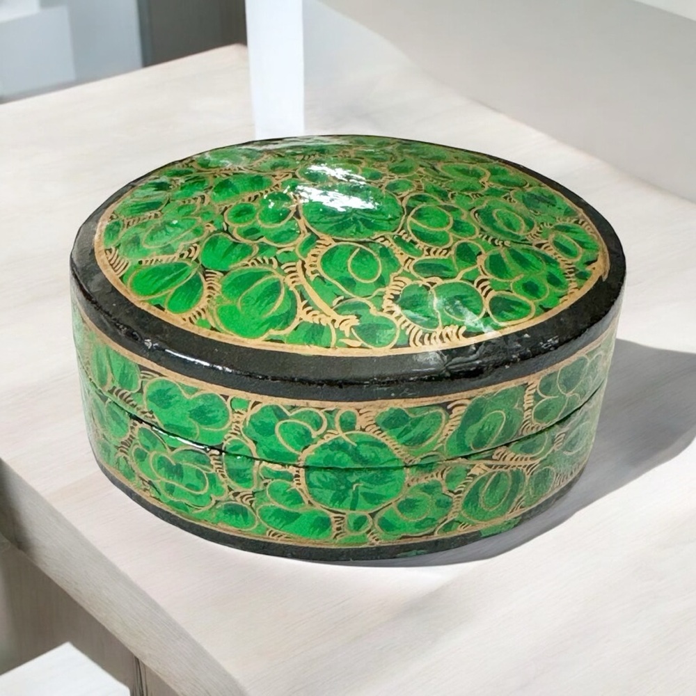 The India Craft House Kashmiri Art Paper Mache & Wood Round Trinket Box Vintage